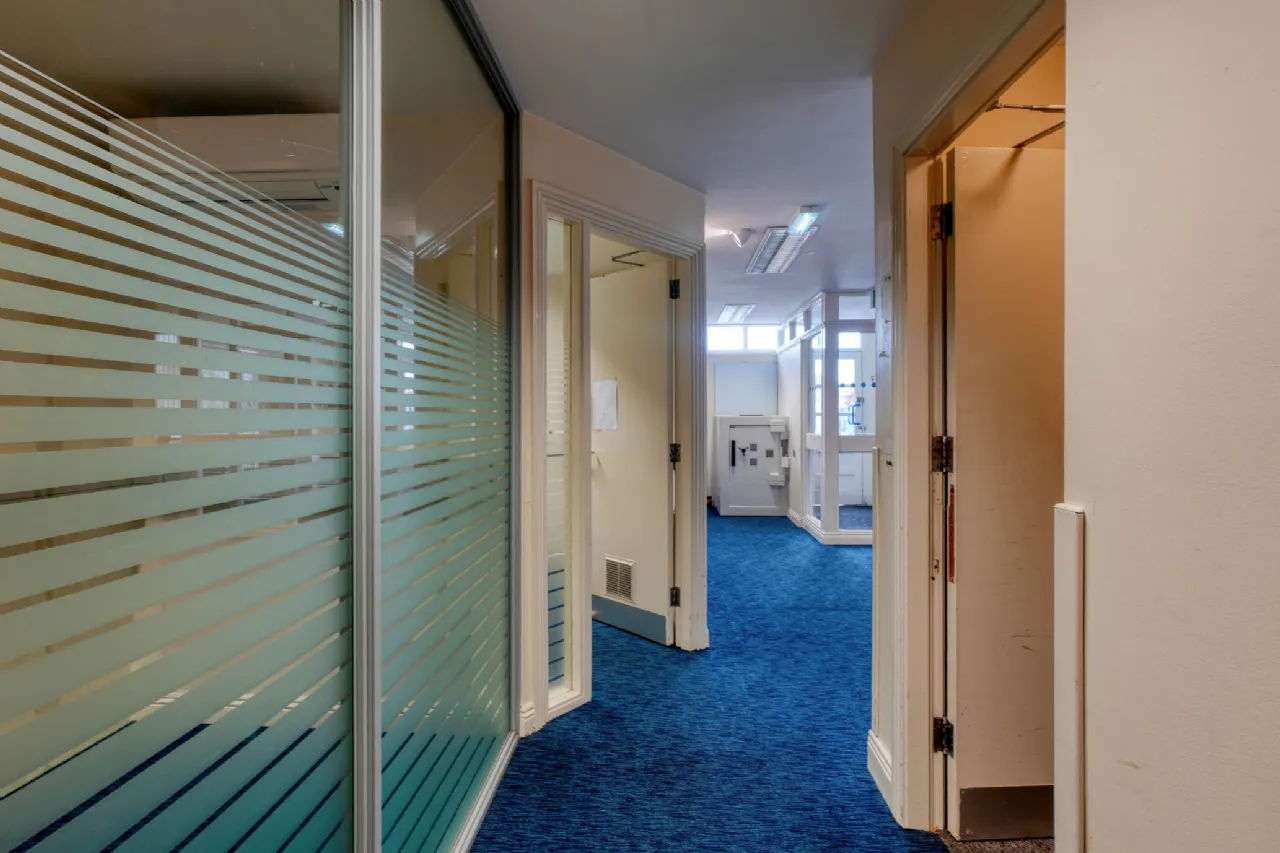 Photo of Ulster Bank, James Fintan Lawlor Avenue,, Portlaoise,, Co.Laois, R32 FX25