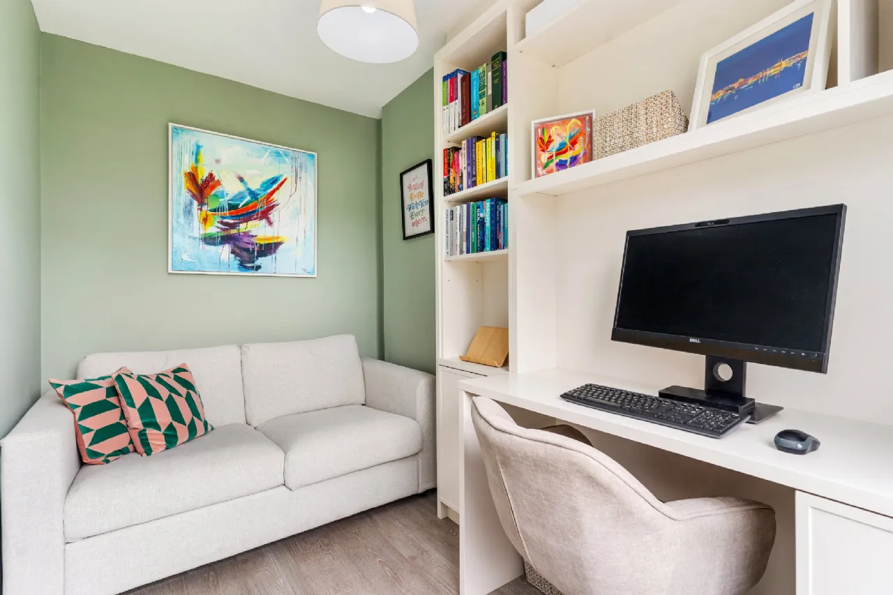 Photo of 68 Derrynane Gardens, Sandymount, Dublin 4, D04 PD72