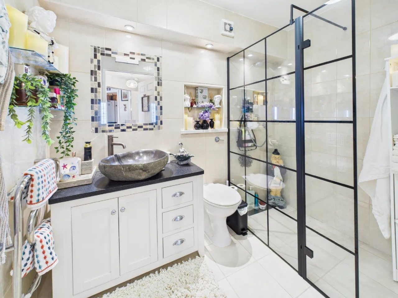 Photo of 1 Nenagh Manor Retirement Apartments, Yewston, Nenagh, Co. Tipperary, E45 F650