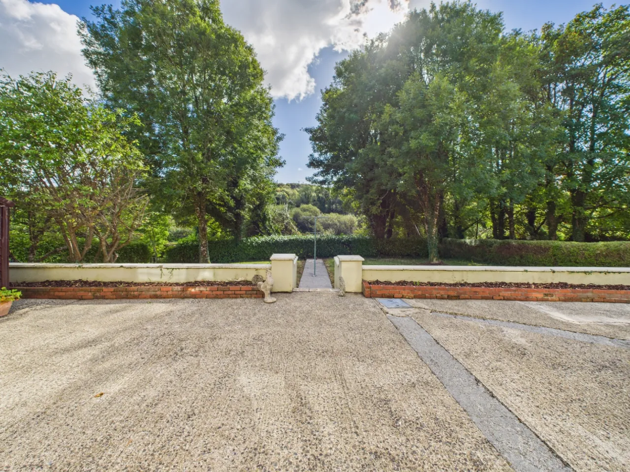 Photo of Sanborn House, 16 Edenvale, Kilrush Road, Ennis, Co Clare, V95YA36