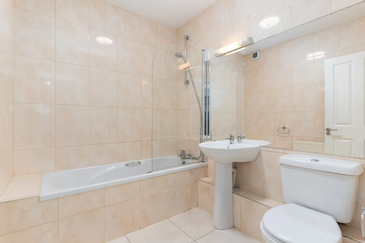 Photo of 13 Ballsbridge Gardens, Ballsbridge, Dublin 4, D04 CF79