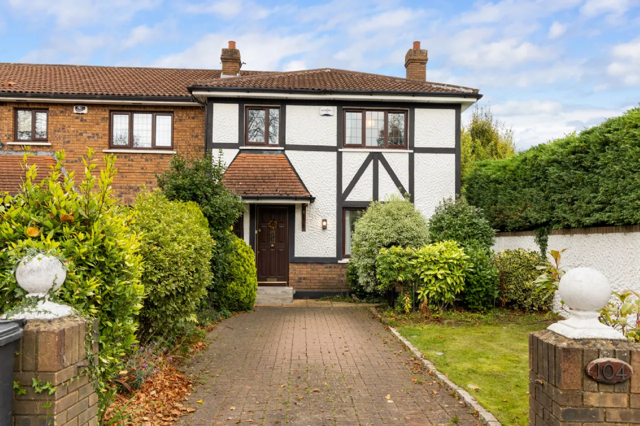 Photo of 104 Tudor Lawns, Foxrock, Dublin 18, D18 V3A2