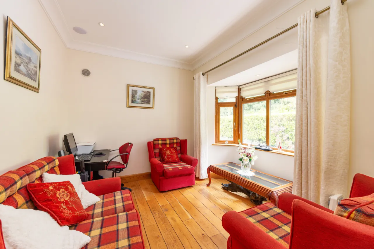 Photo of 10 Woodside, Mount Prospect, Clontarf, Dublin 3, D03 WV40