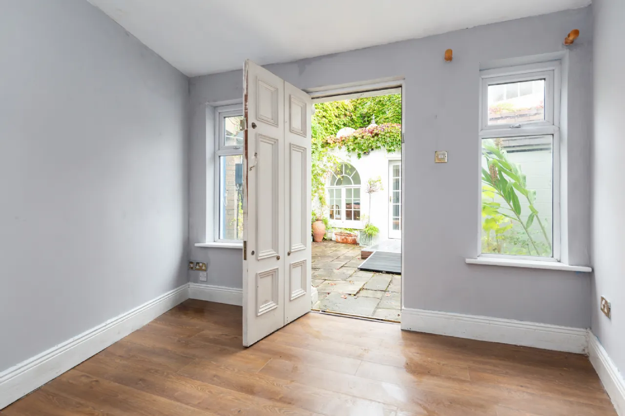 Photo of 11 De Vesci Terrace, Monkstown, Co Dublin, A96 A370