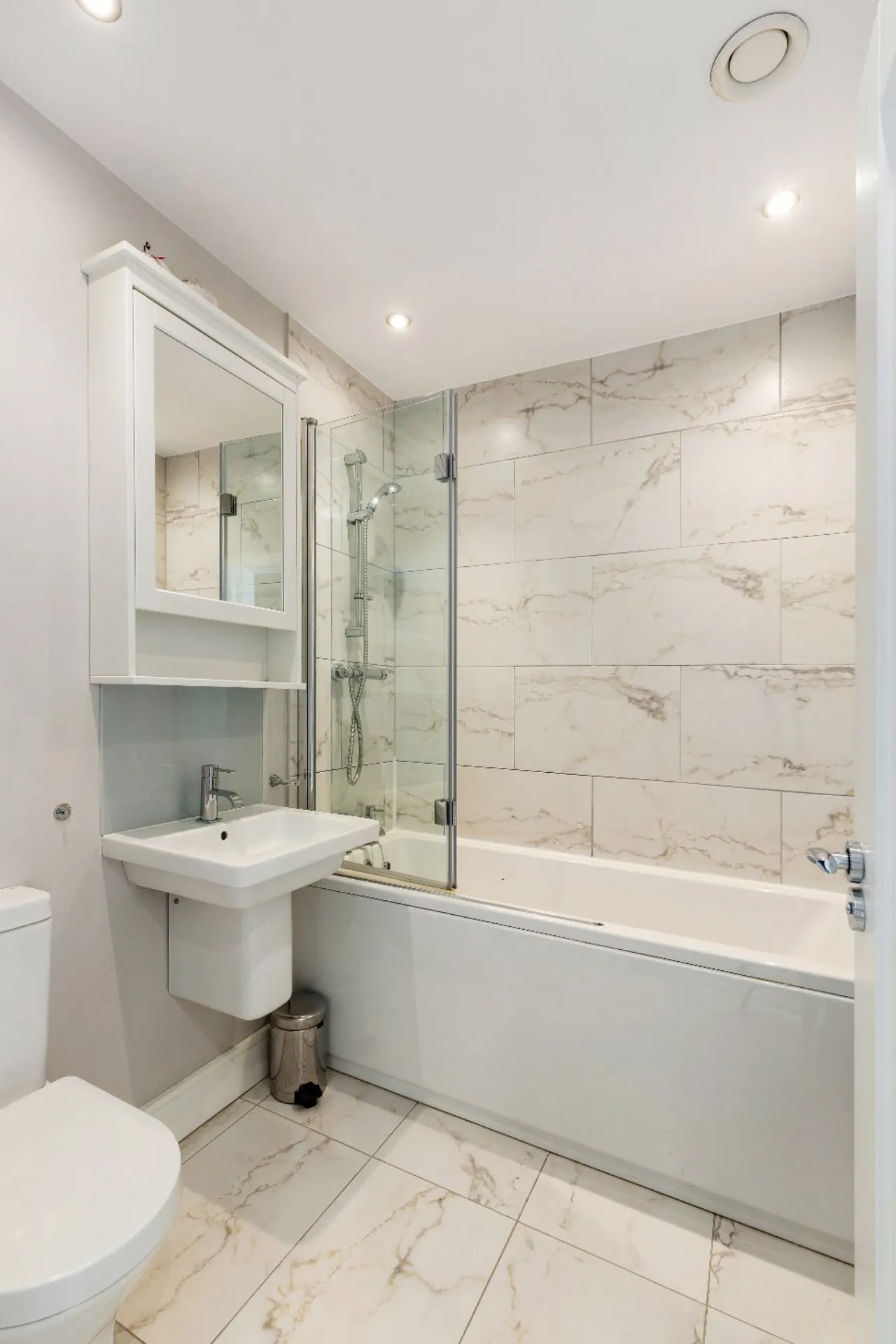 Photo of 63 Diswellstown Manor, Castleknock, Dublin 15, D15 YN5N