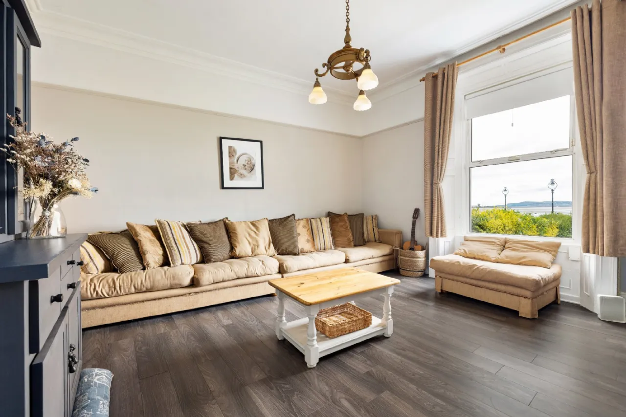 Photo of 100 Strand Road, Sandymount, Dublin 4, D04 VY52