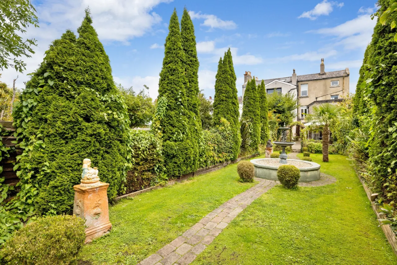 Photo of 100 Strand Road, Sandymount, Dublin 4, D04 VY52