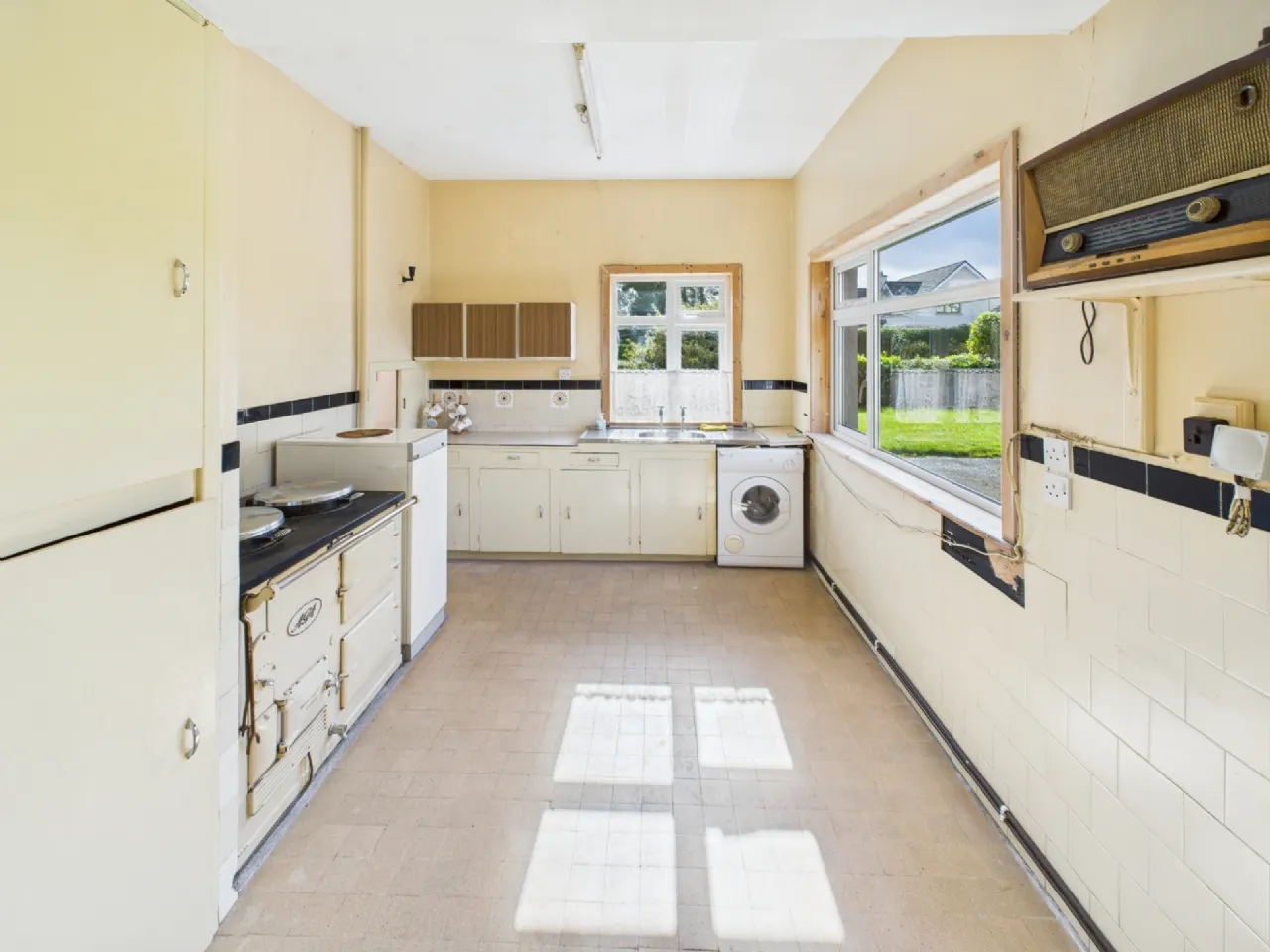 Photo of Nenagh Road, Borrisokane, Co. Tipperary, E45 E142