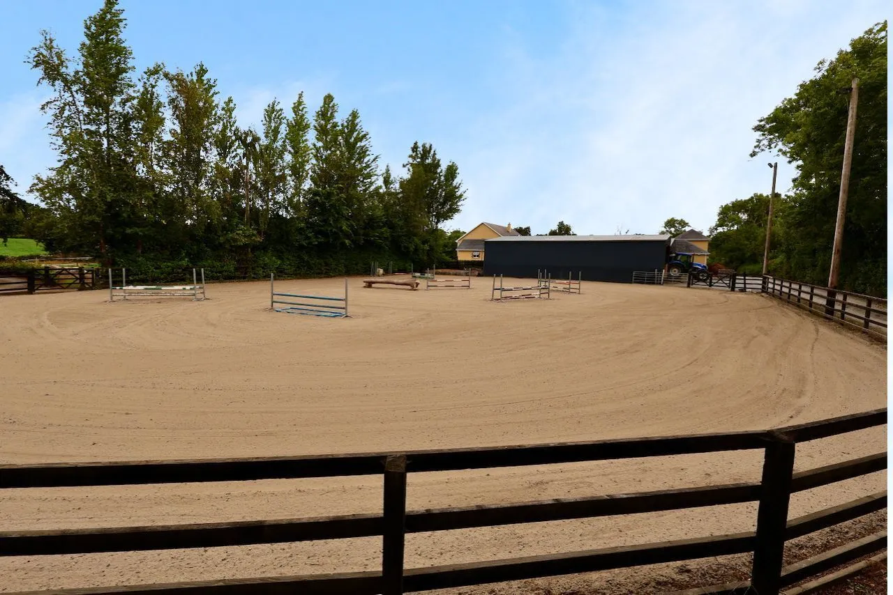 Photo of Creaghduff Stables, Coosan, Athlone, Co Westmeath, N37 K3E3