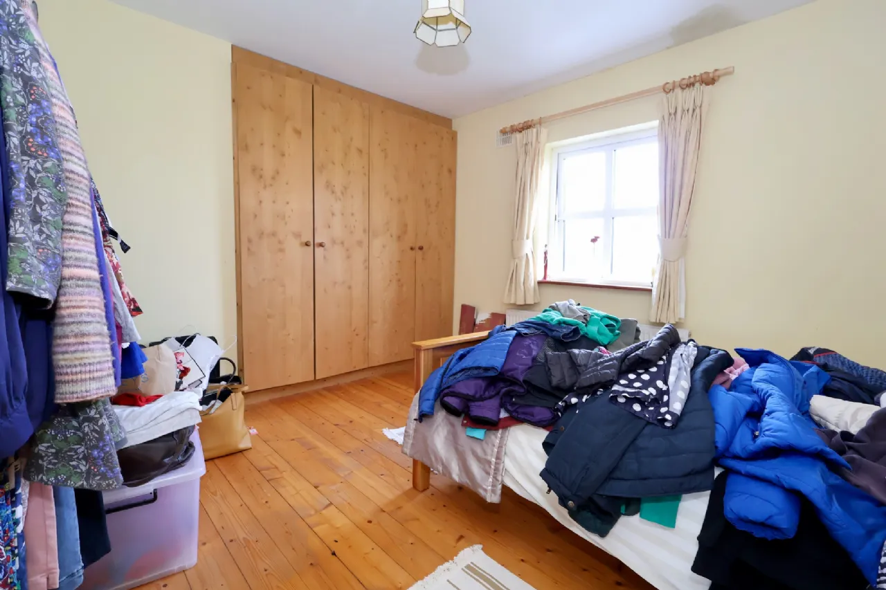 Photo of The Pigeons, Athlone, Co. Westmeath, N37 A627