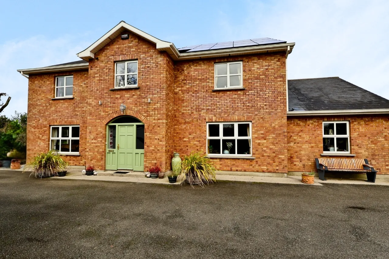 Photo of The Pigeons, Athlone, Co. Westmeath, N37 A627