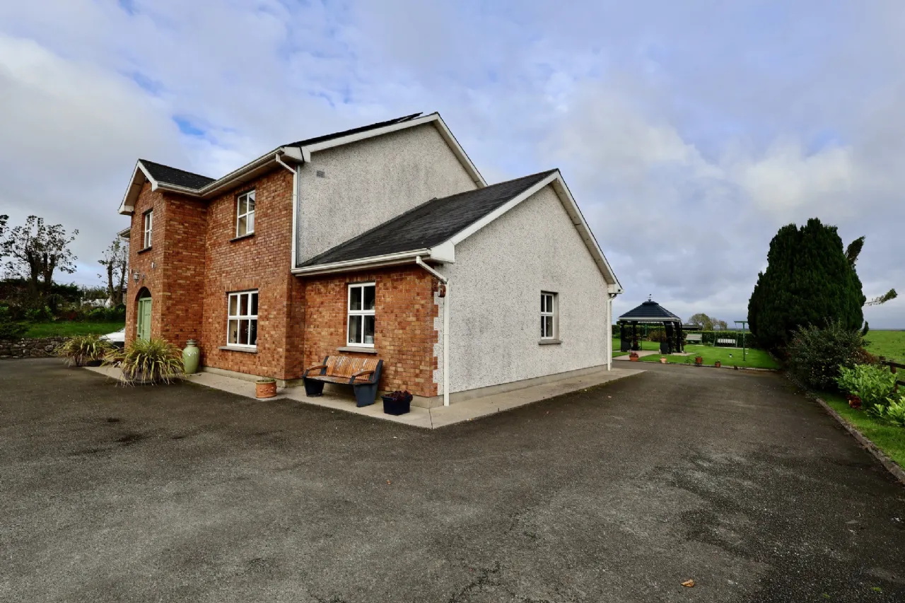 Photo of The Pigeons, Athlone, Co. Westmeath, N37 A627