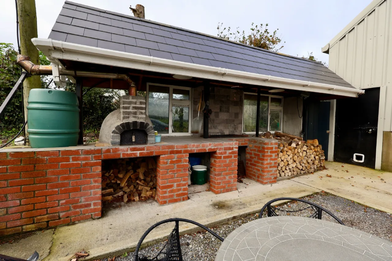 Photo of The Pigeons, Athlone, Co. Westmeath, N37 A627