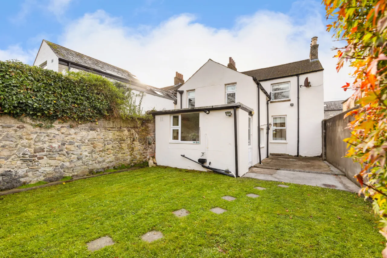 Photo of 1 Sandford Avenue, Donnybrook, Dublin 4, D04 C6Y6