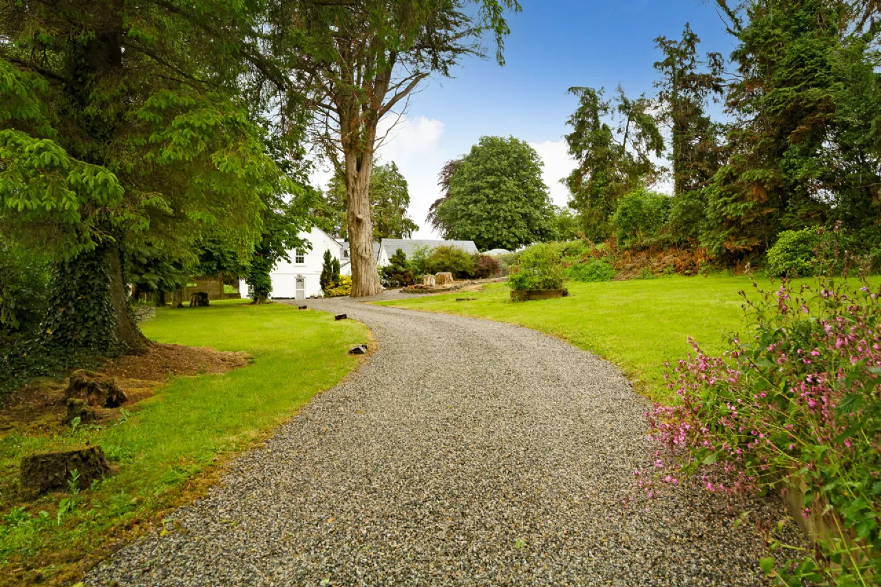 Photo of Ballinaraw House, Ballynaraw South, Bunnanaddan, Co. Sligo, F56FK00