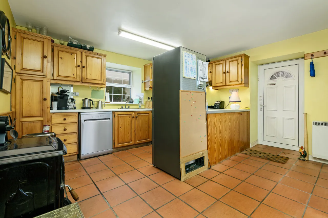 Photo of Ballinaraw House, Ballynaraw South, Bunnanaddan, Co. Sligo, F56FK00