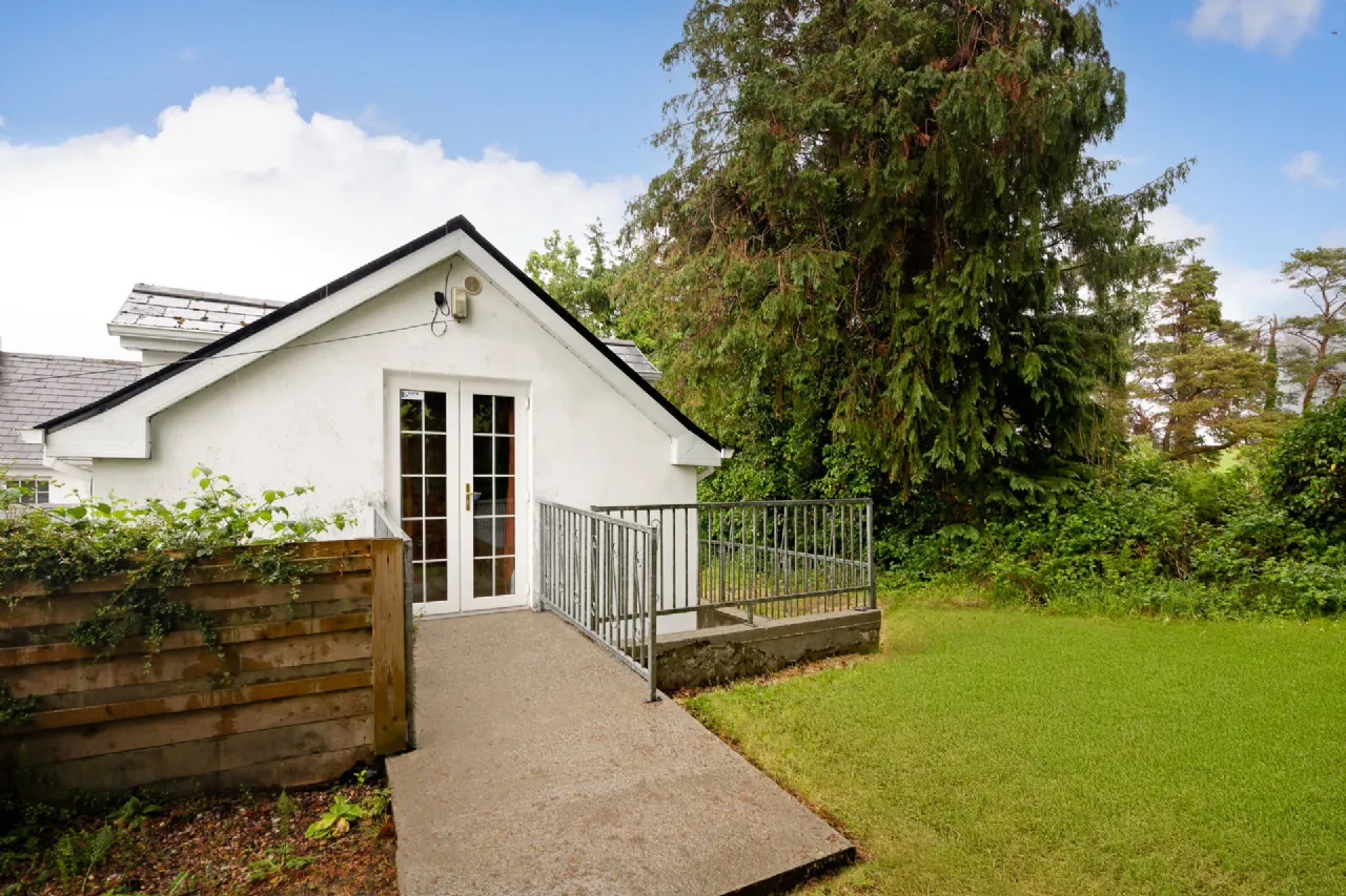 Photo of Ballinaraw House, Ballynaraw South, Bunnanaddan, Co. Sligo, F56FK00