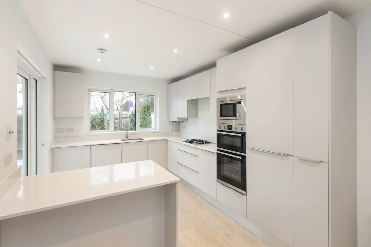 Photo of Anglesea, 40 Simmonscourt Castle, Ballsbridge, Dublin 4, D04 N2R5