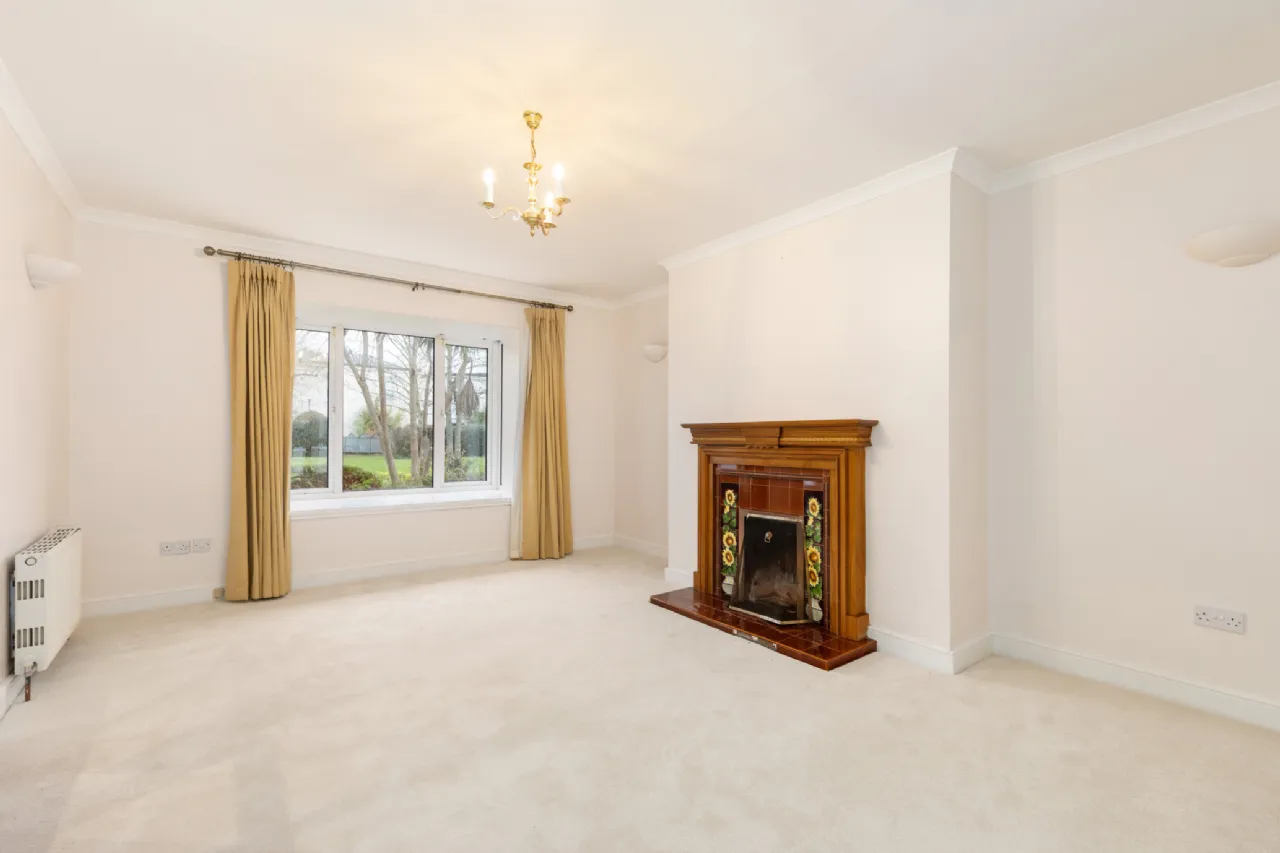 Photo of Anglesea, 40 Simmonscourt Castle, Ballsbridge, Dublin 4, D04 N2R5