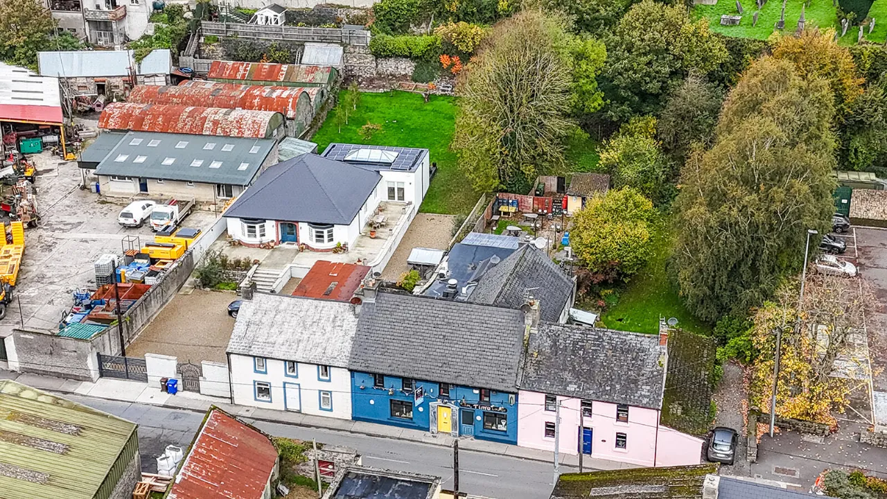 Photo of Tim's Bar & Lounge, The Quay, Thomastown, Co. Kilkenny, R95 XA70