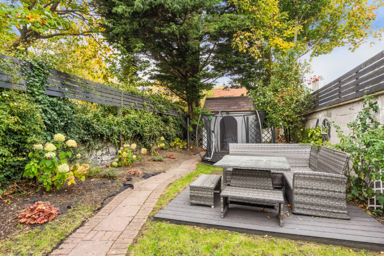 Photo of 3 Wellington Place, Ballsbridge, Dublin 4, D04 E7Y8