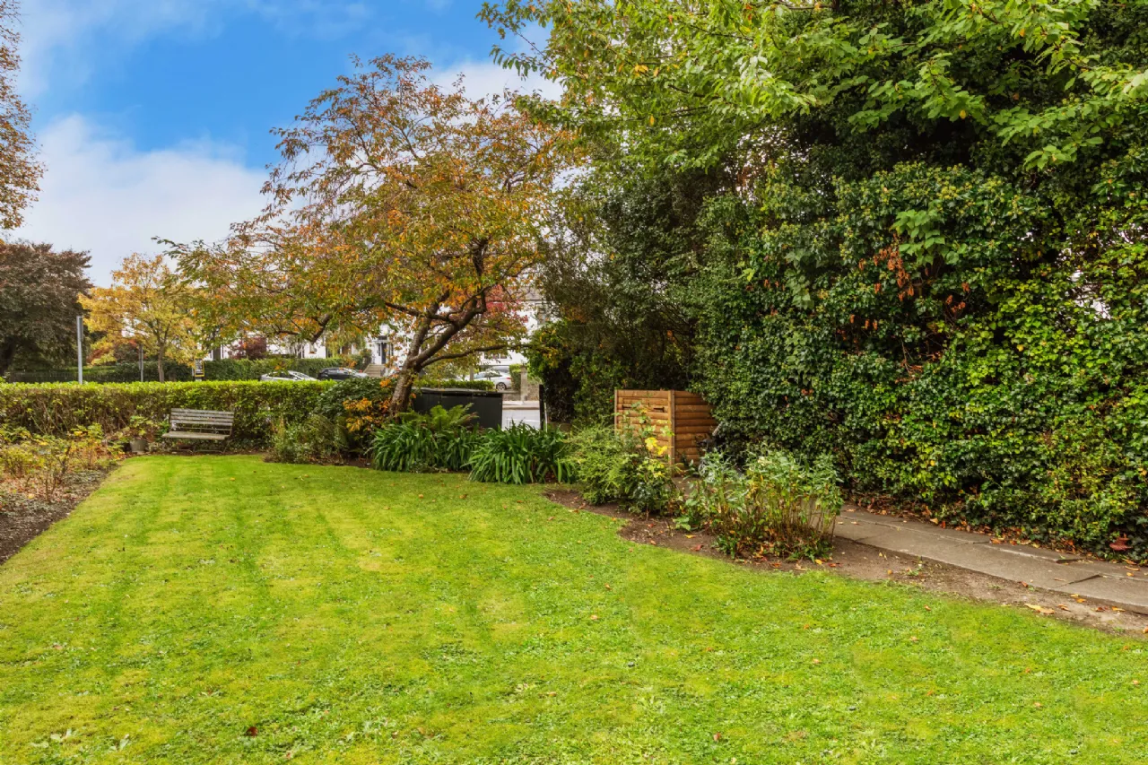 Photo of 3 Wellington Place, Ballsbridge, Dublin 4, D04 E7Y8