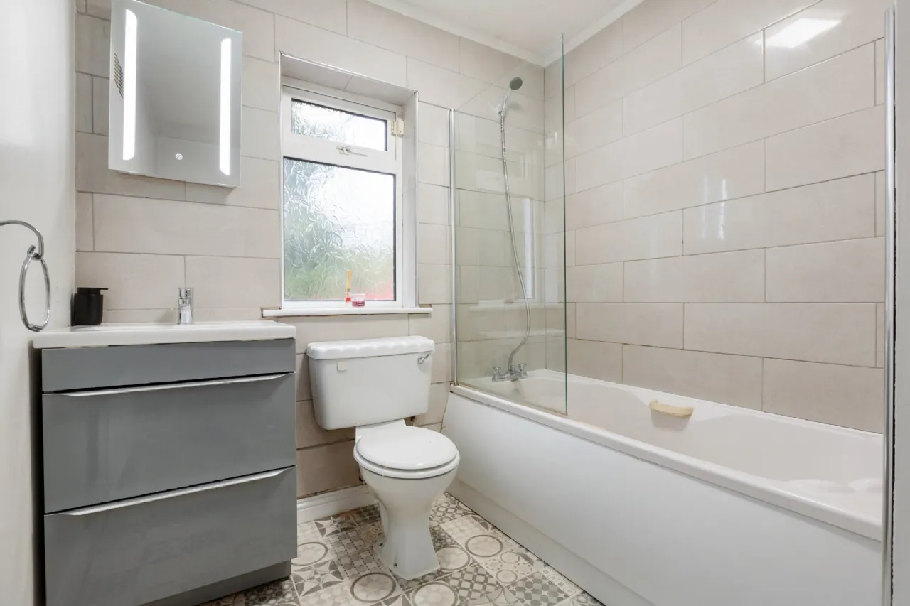 Photo of 40 Springvale, Edmondstown Road, Rathfarnham, Dublin 16, D16 P9Y8