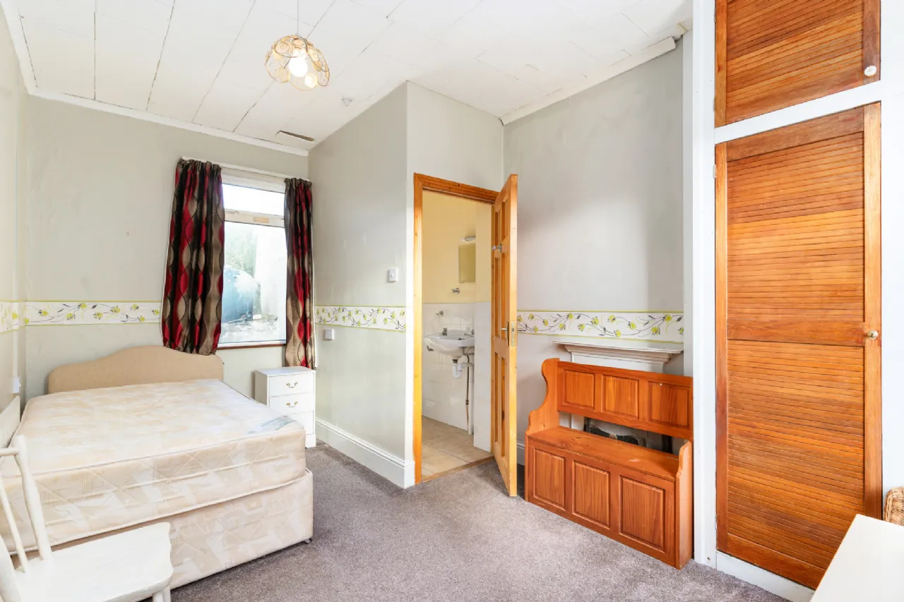 Photo of 26 Glenamuck Cottages, Carrickmines, Dublin 18, D18 Y5C6