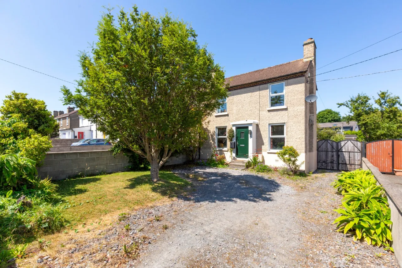 Photo of 23 Ballinteer Park, Ballinteer, Dublin 16, D16 X362