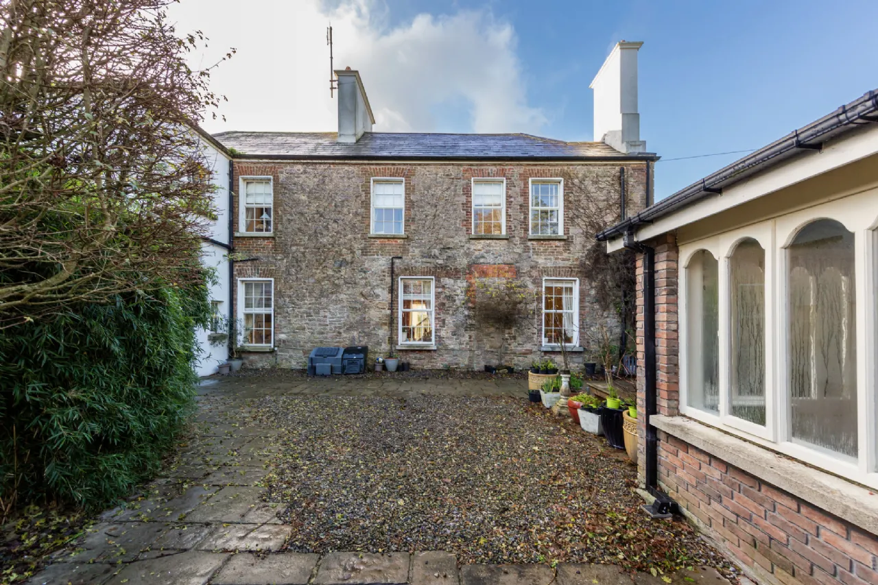 Photo of Saunderscourt House, Saunderscourt, Crossabeg, Co. Wexford, Y35 AE04