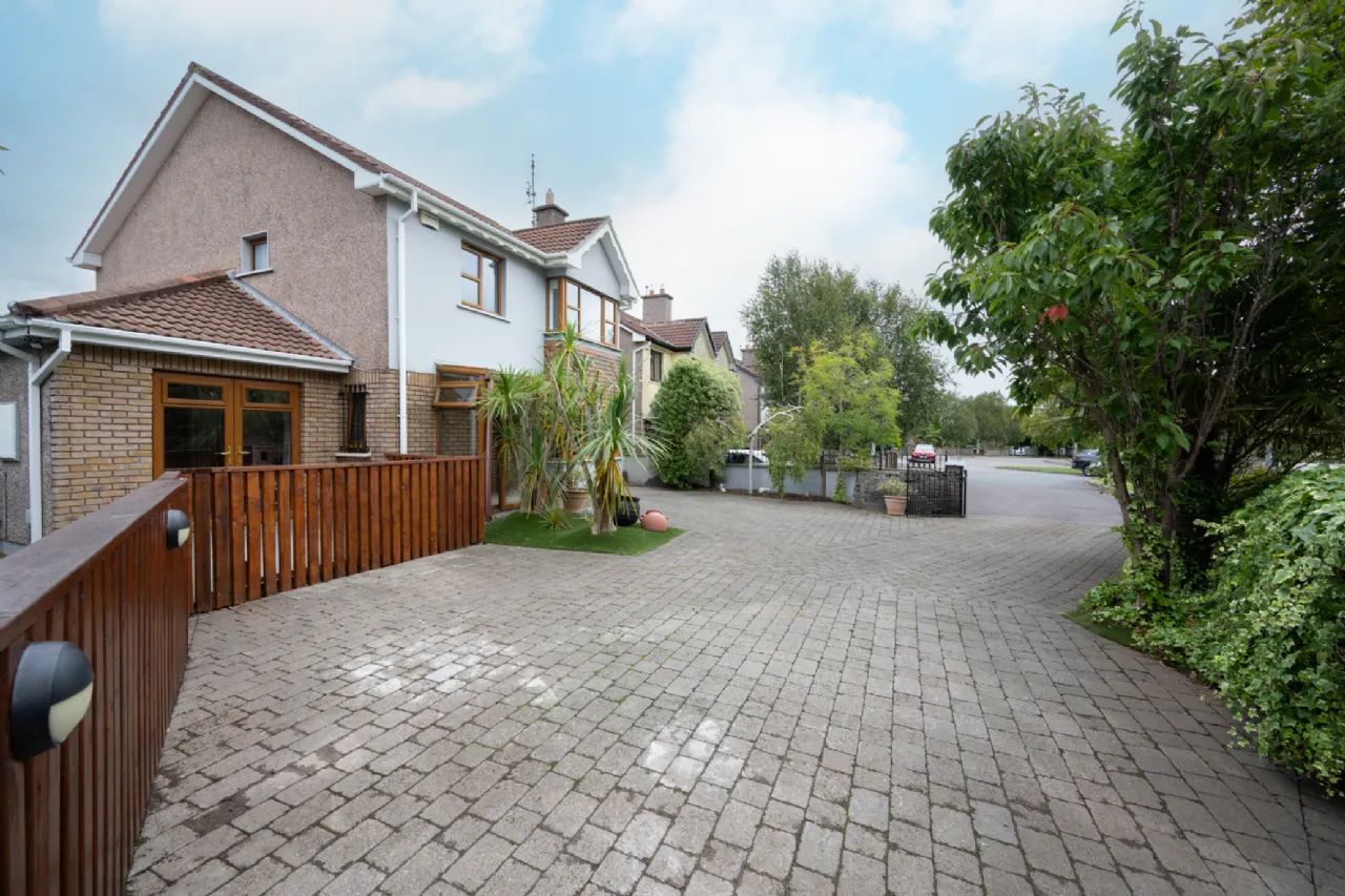Photo of 1 Castle Meadows, Skehard Road, Cork, T12FW6A