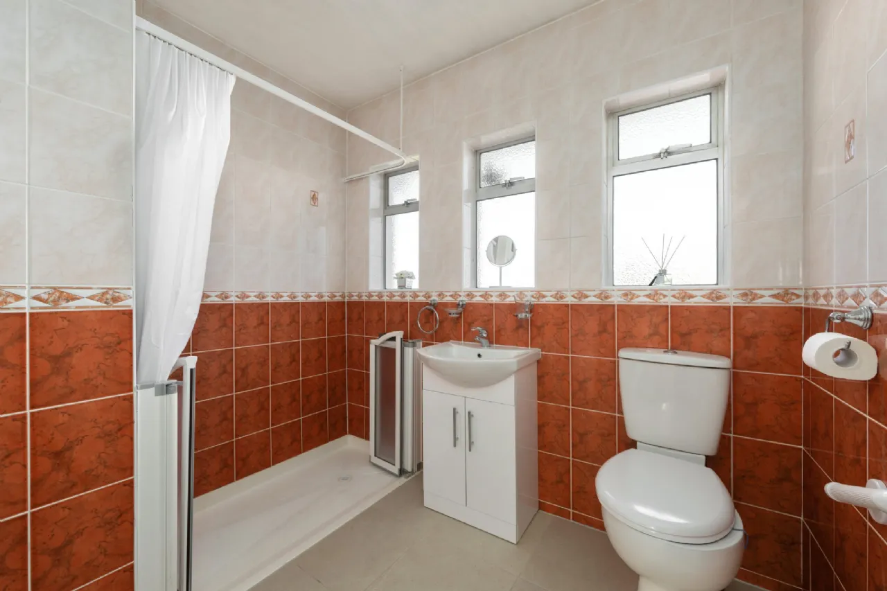 Photo of 32 Walkinstown Drive, Walkinstown, Dublin 12, D12 K8N2