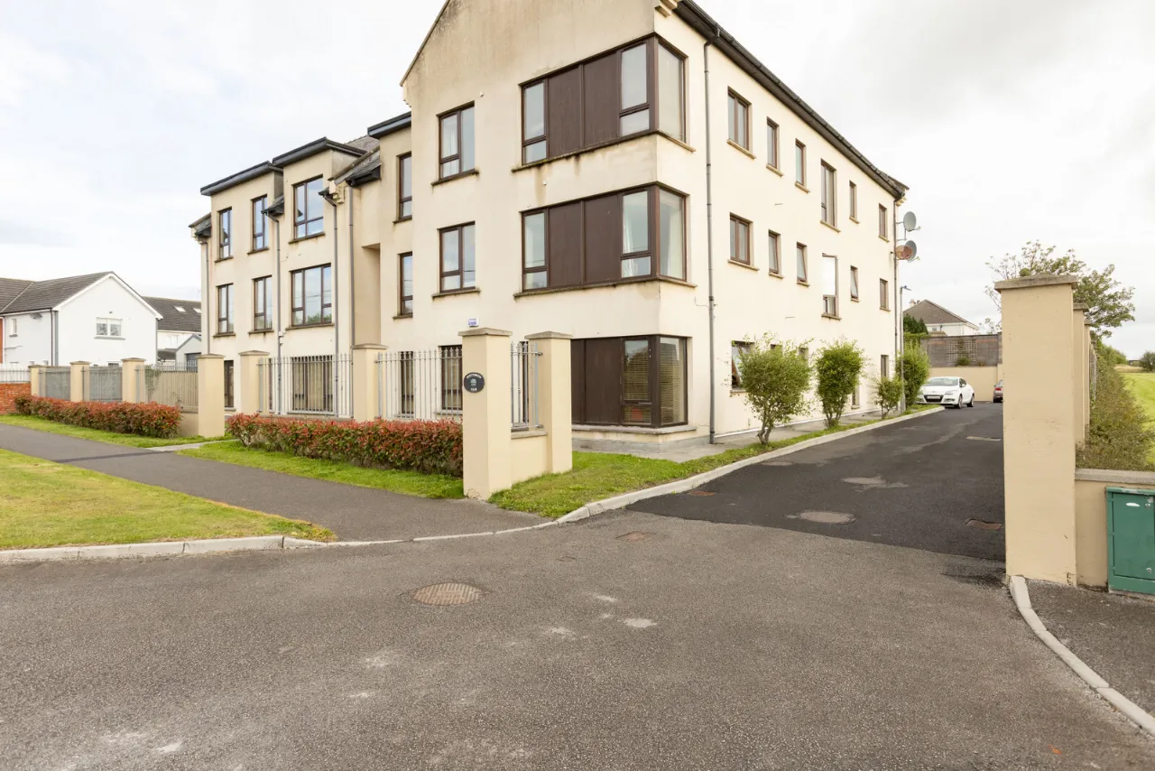 Photo of 4 Petitswood View, Dublin Rd, Mullingar, Co. Westmeath, N91 RY82