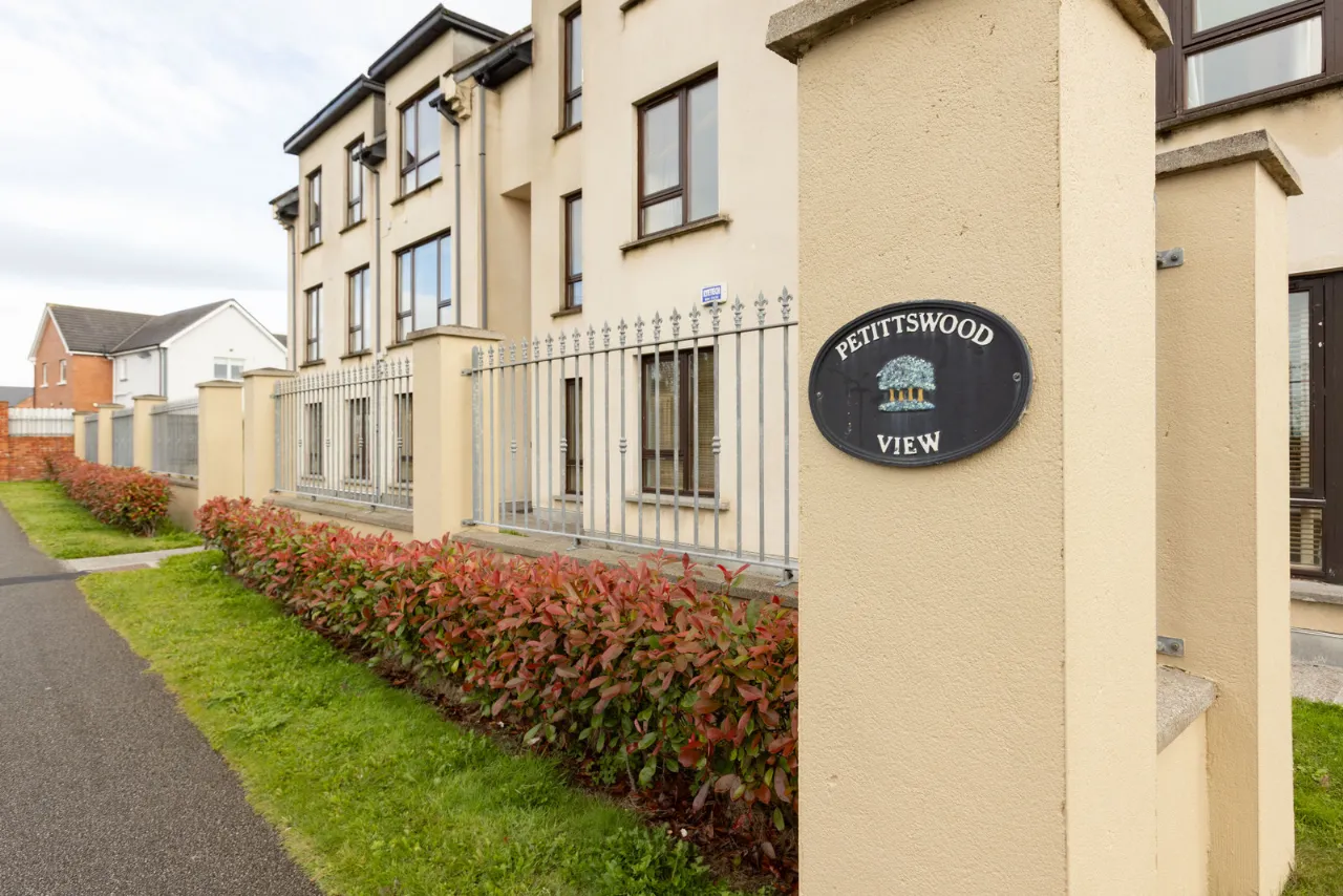 Photo of 4 Petitswood View, Dublin Rd, Mullingar, Co. Westmeath, N91 RY82