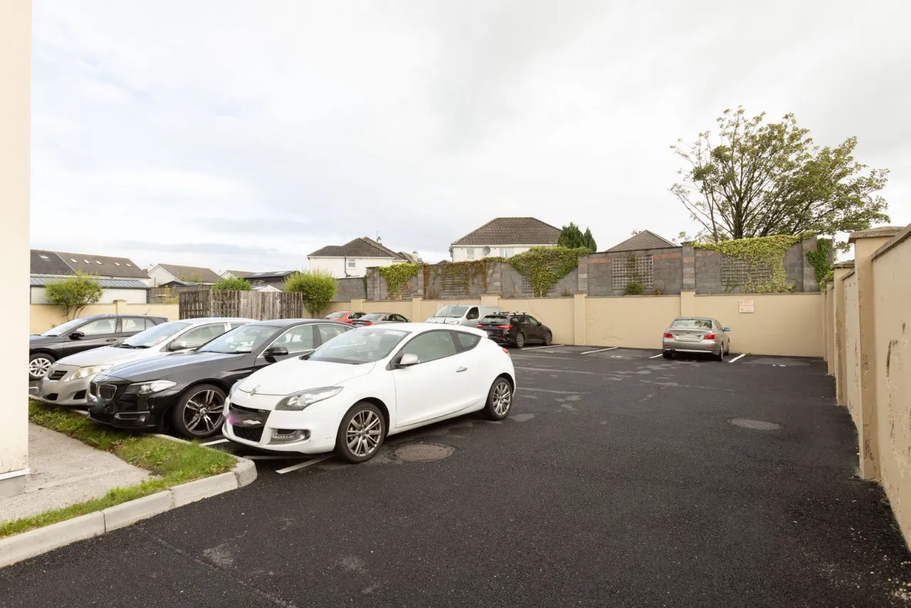 Photo of 4 Petitswood View, Dublin Rd, Mullingar, Co. Westmeath, N91 RY82