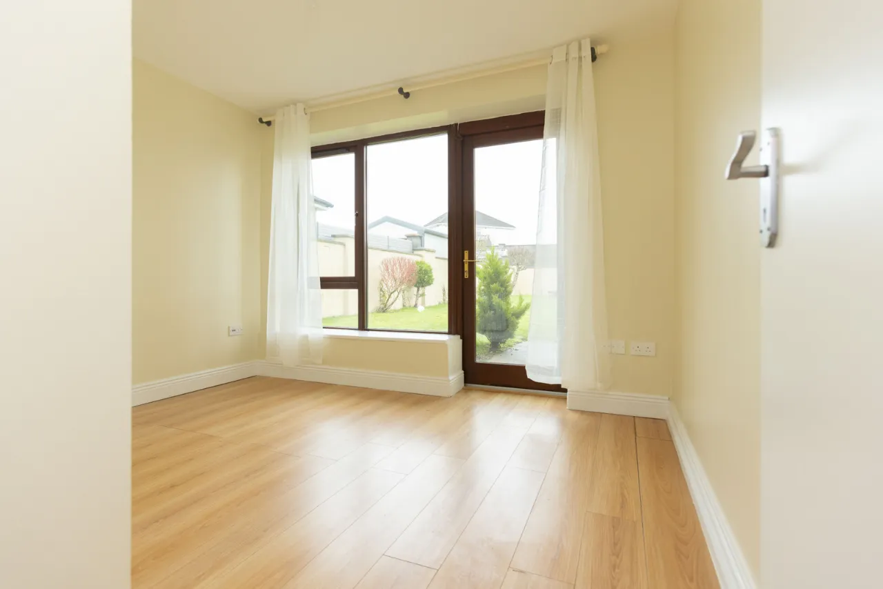 Photo of 4 Petitswood View, Dublin Rd, Mullingar, Co. Westmeath, N91 RY82