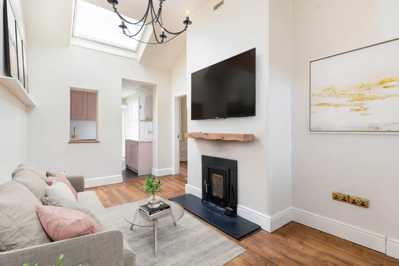 Photo of 107 Pembroke Cottages, Donnybrook, Dublin 4, D04 H5Y8