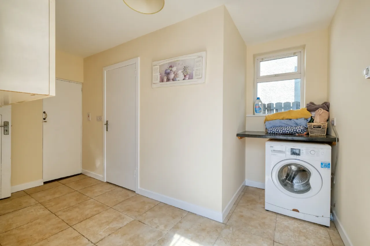 Photo of 45 College Park, Longford, N39YF83