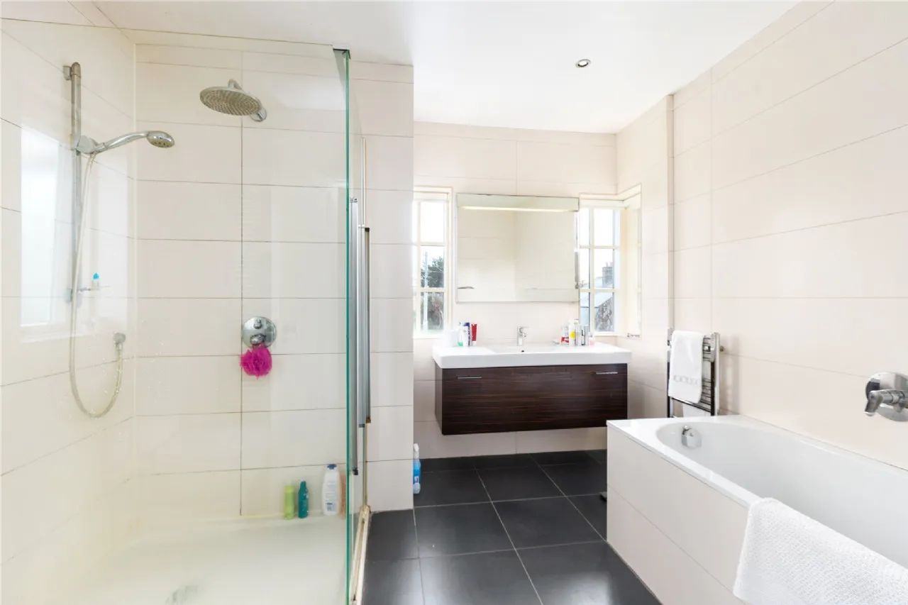 Photo of St Andrews, Gordon Avenue, Foxrock, Dublin 18, D18 K7V7