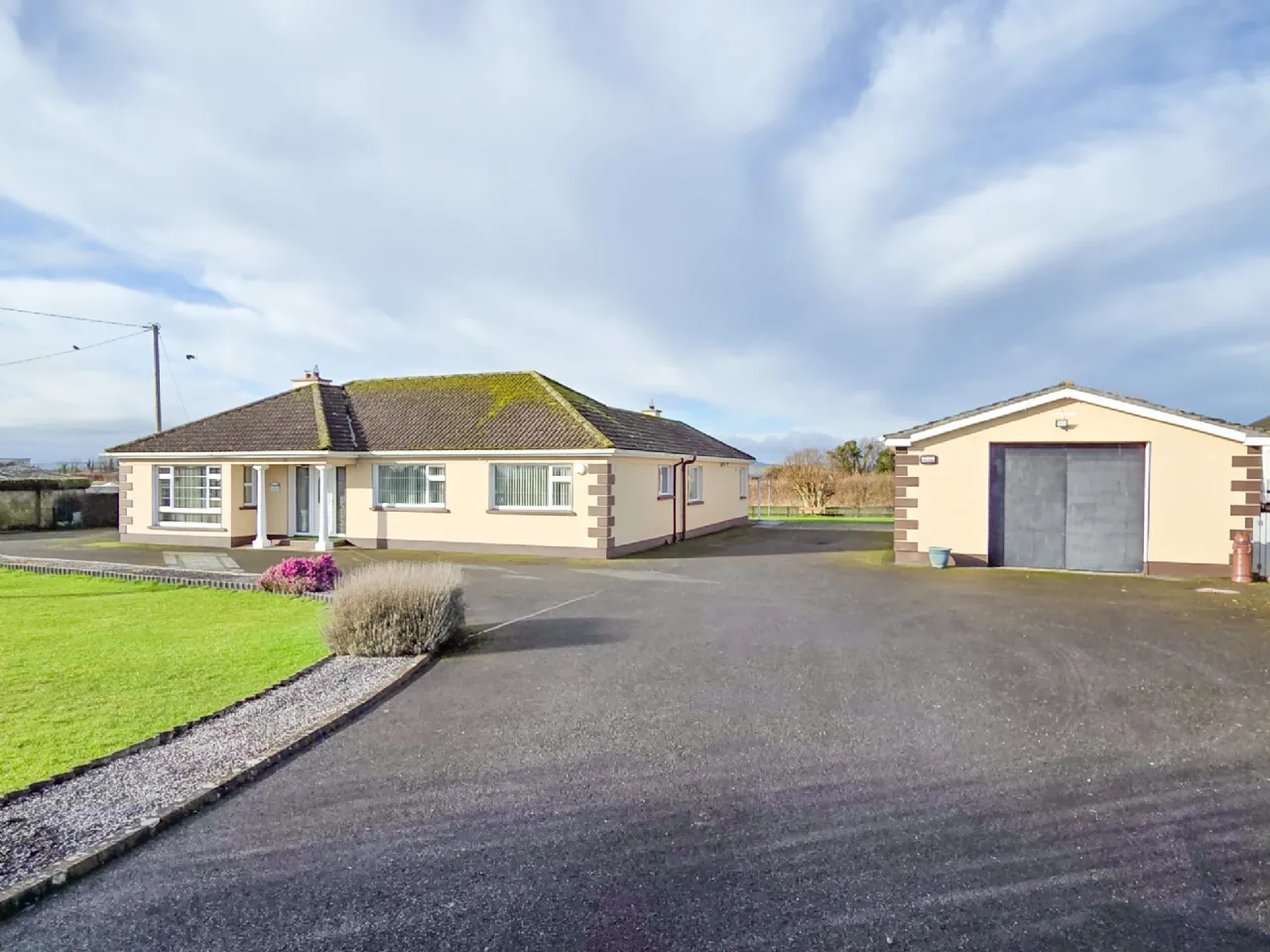 Photo of Waincliffe House, Beakstown, Holycross, Thurles, Co. Tipperary, E41 E6W2