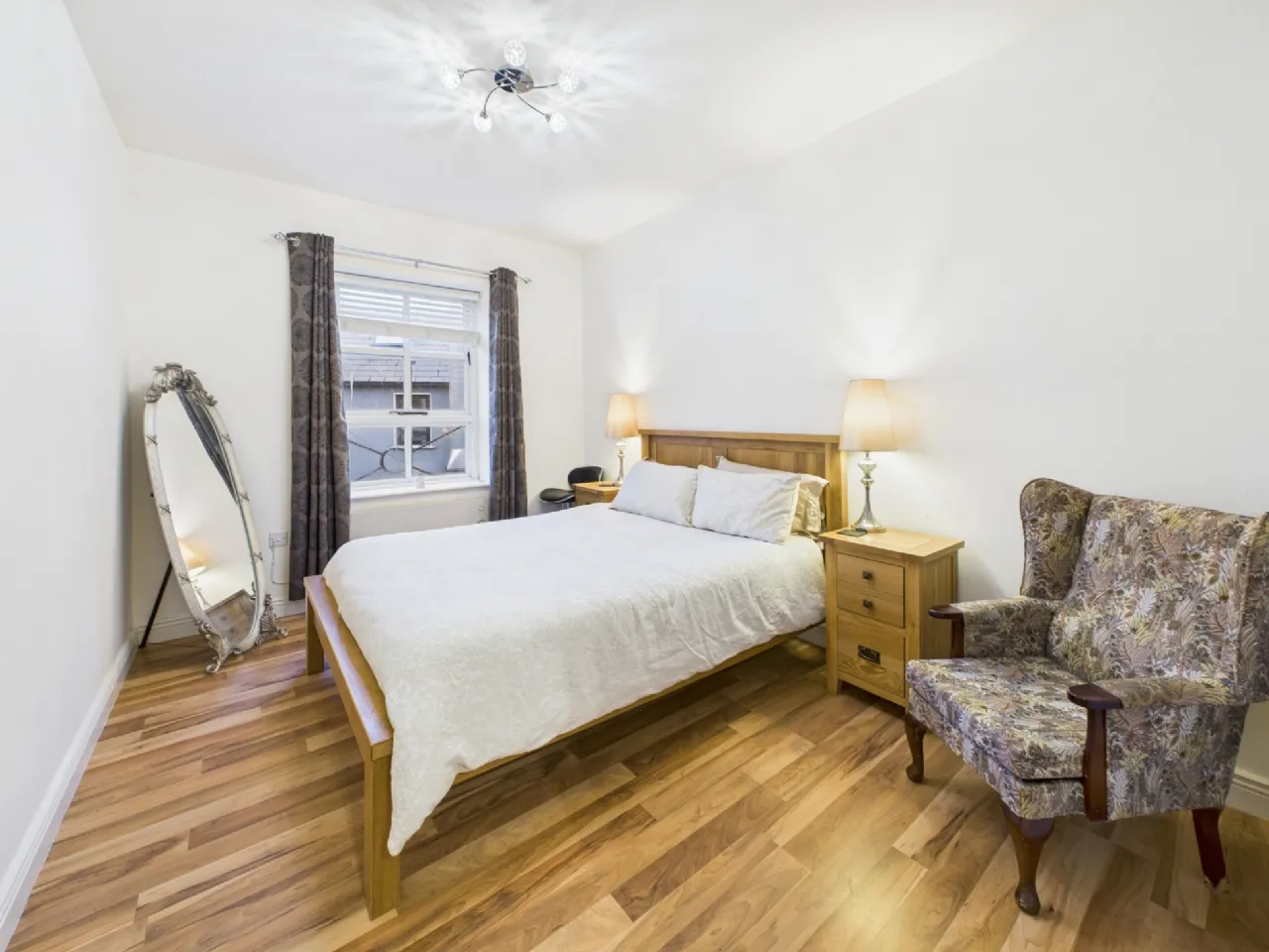 Photo of 17 Merchant's Square Apartments, Ennis, Co. Clare, V95 YX56