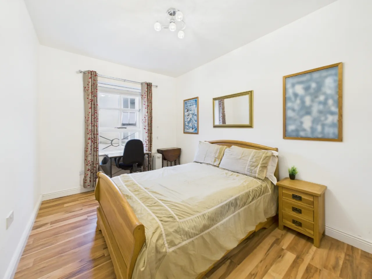 Photo of 17 Merchant's Square Apartments, Ennis, Co. Clare, V95 YX56