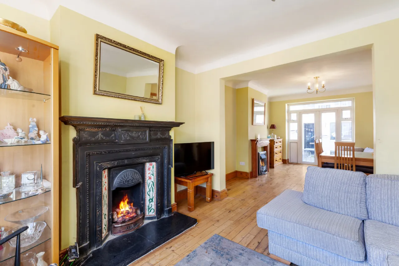 Photo of 5 Beach Drive, Sandymount, Dublin 4, D04 AF85