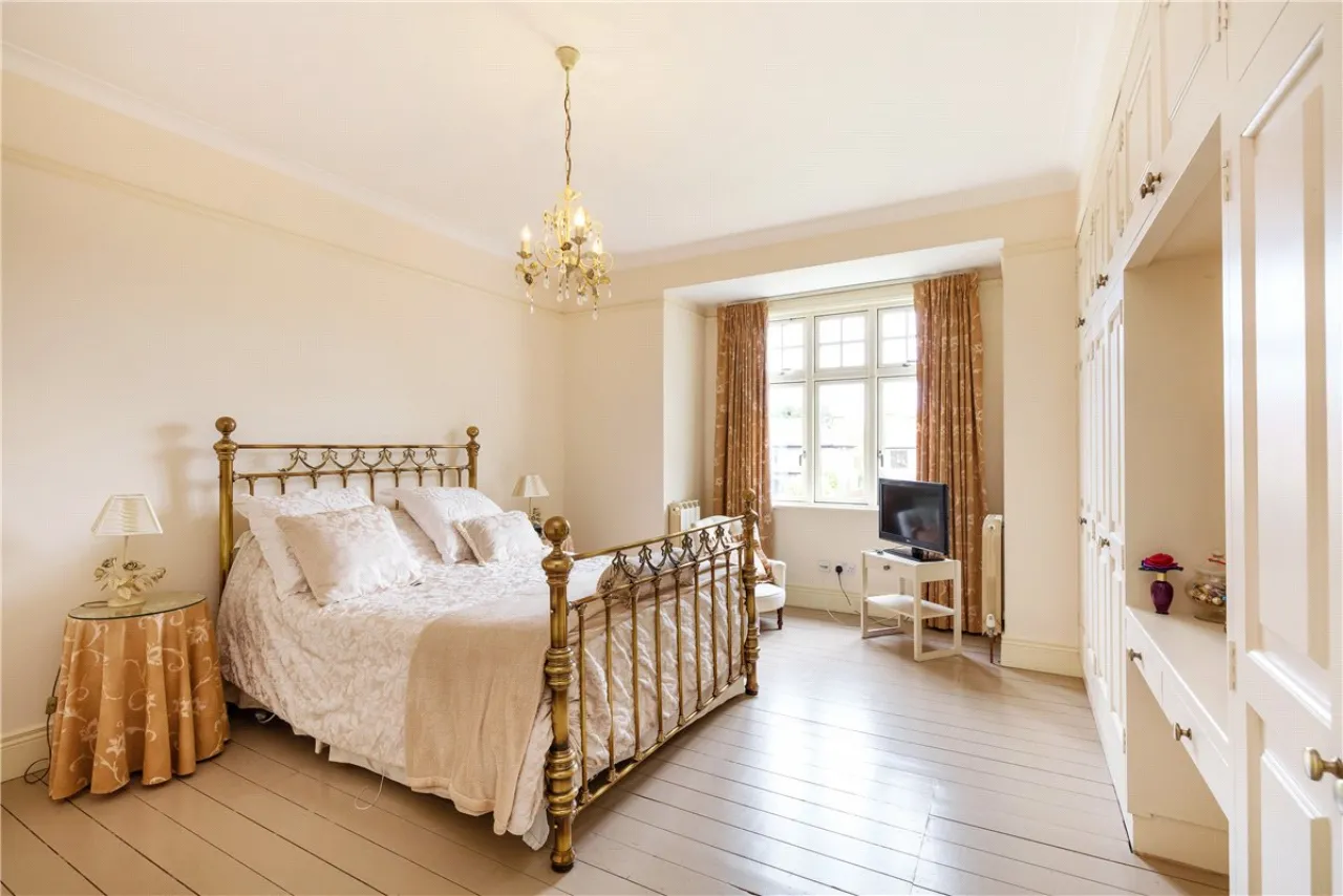 Photo of 74 Howth Road, Clontarf, Dublin 3, D03 AH98