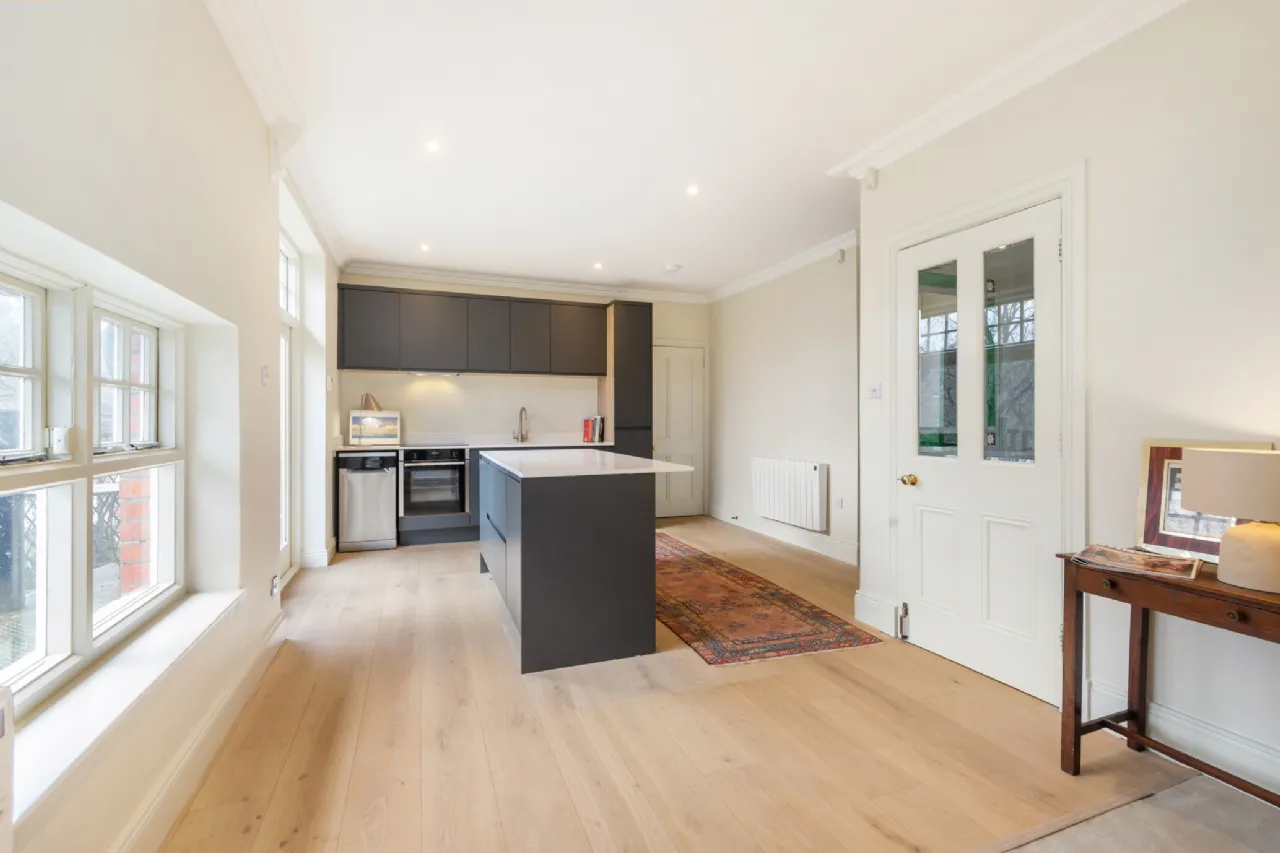 Photo of 10/11 Raglan Court, Raglan Road, Dublin 4, D04 FX24