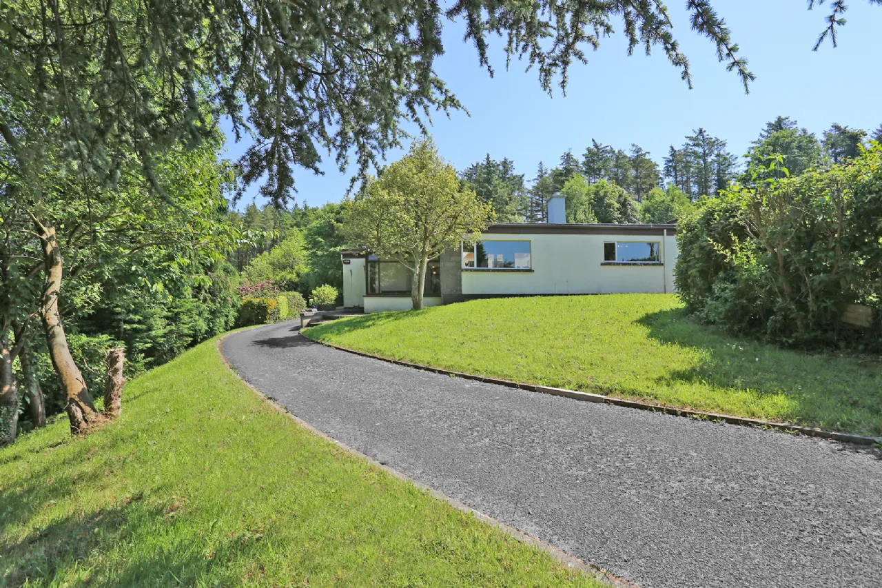 Photo of 14 Tullyglass Hill, Shannon, Co. Clare, V14KH42