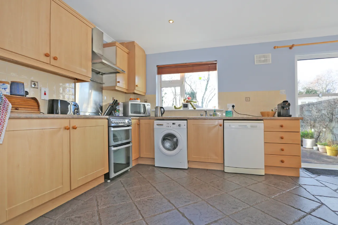 Photo of 6 Crestwood, Kilteragh, Dooradoyle, Limerick, V94C1XF