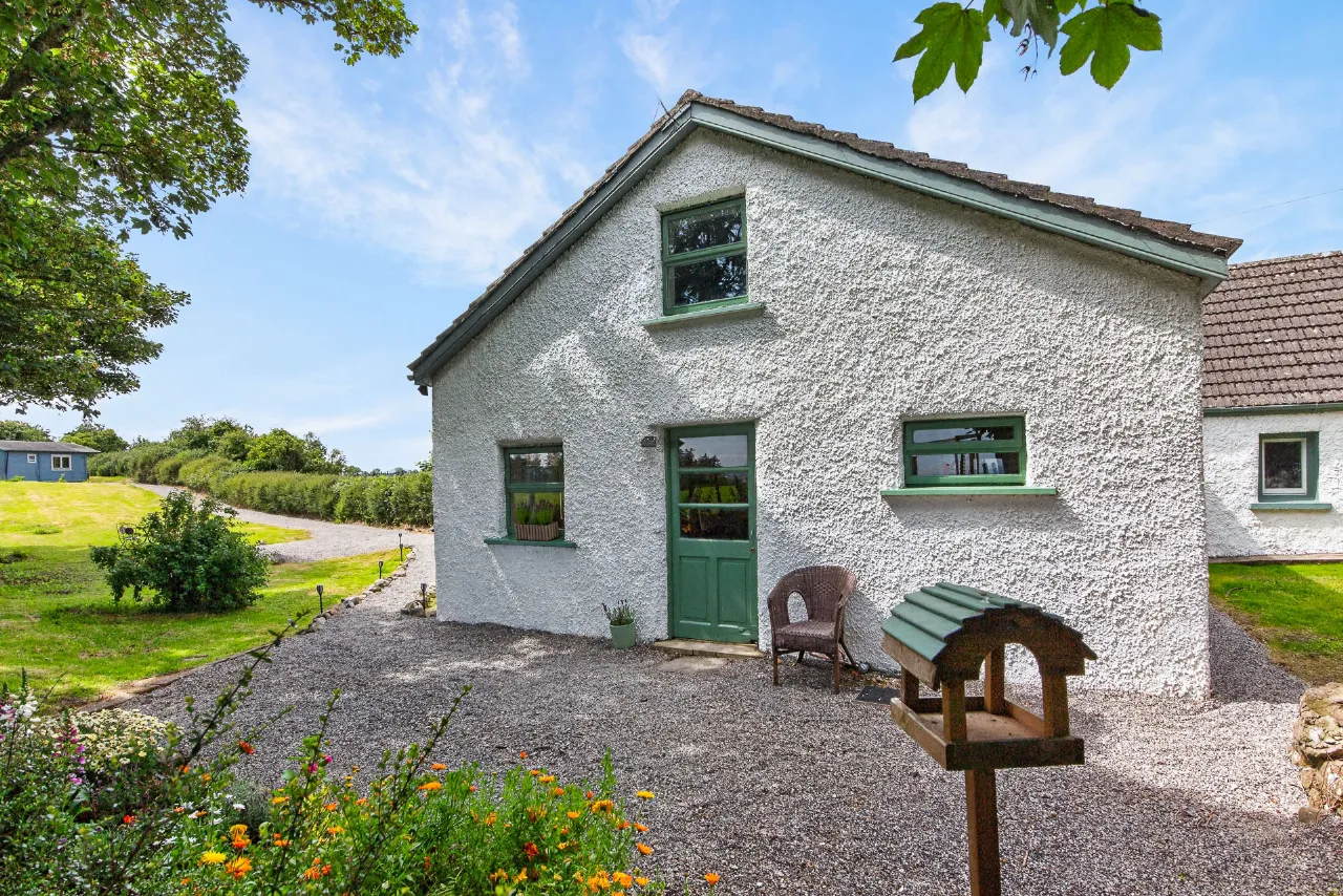Photo of Cairn View Cottage, Knocknarea, Strandhill, Co. Sligo, F91YK53