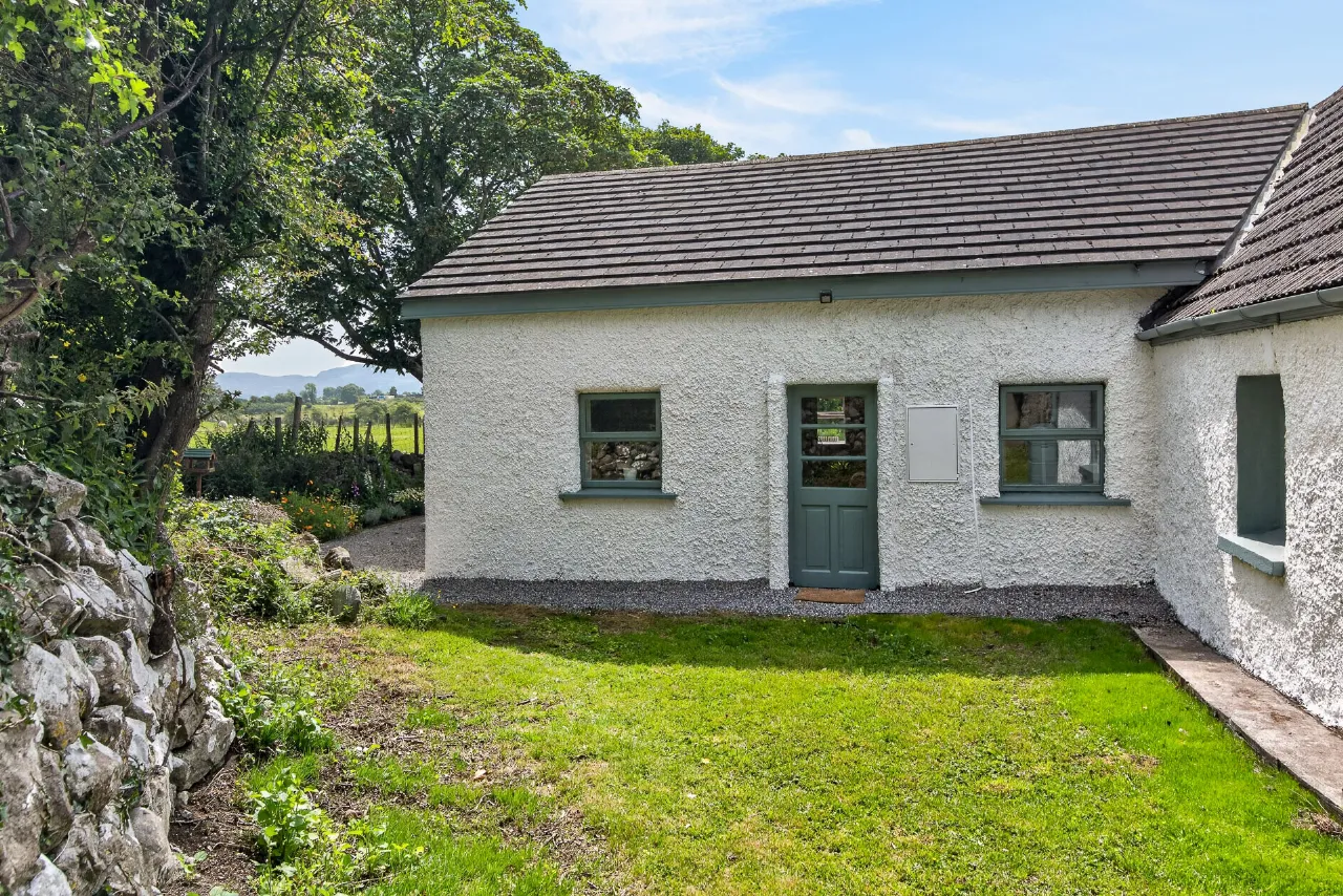 Photo of Cairn View Cottage, Knocknarea, Strandhill, Co. Sligo, F91YK53