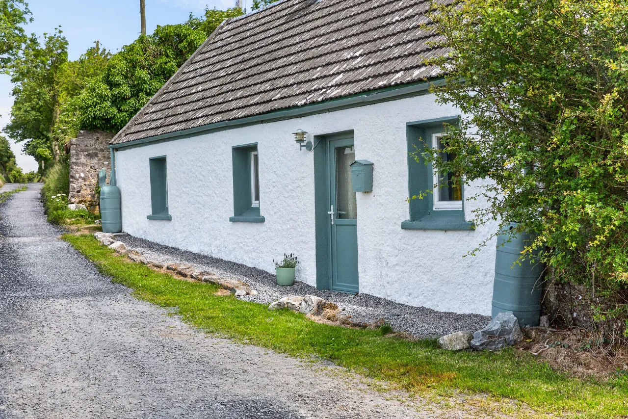 Photo of Cairn View Cottage, Knocknarea, Strandhill, Co. Sligo, F91YK53